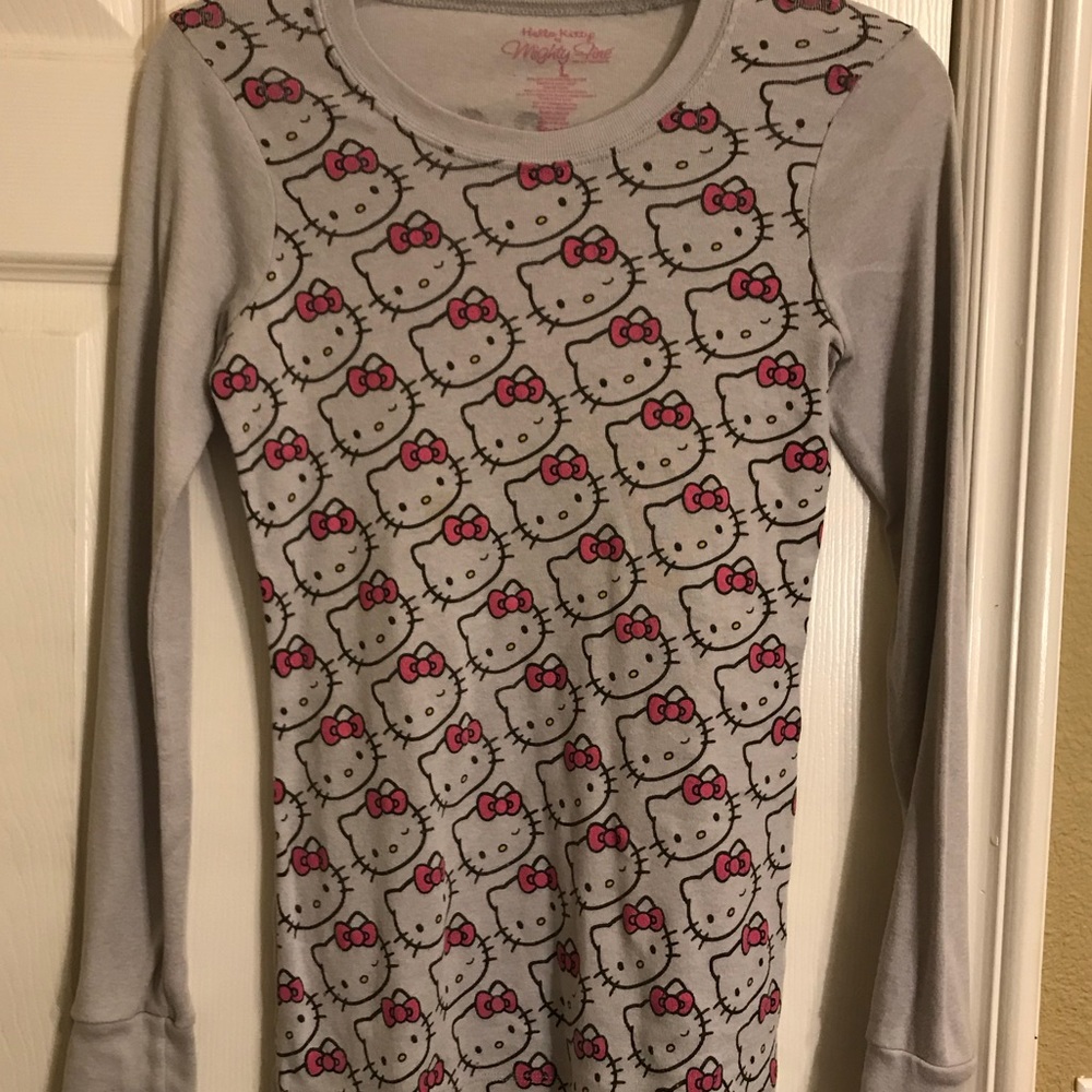 Hello Kitty gray patterned long sleeve